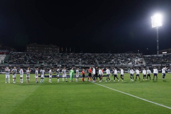 El Castellón no logra arrancar en Castalia
