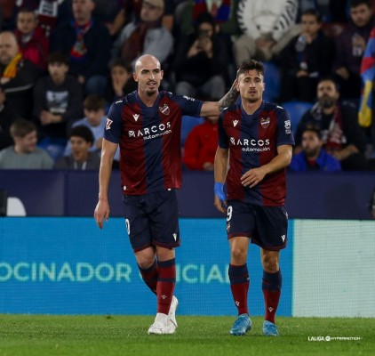Iván Romero ya es el máximo goleador del Levante