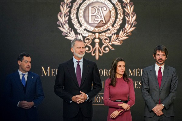 La ceremonia de entrega de las Medallas de Oro a las Bellas Artes recuerda a Valencia