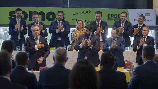 Los empresarios se visten de gala para celebrar la 45º Asamblea General de Croem (Fotos: OMEGA)