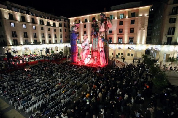 Novedades en la Navidad de Alicante: el Belén Gigante, el día 7; y la pista de hielo, en el Puerto