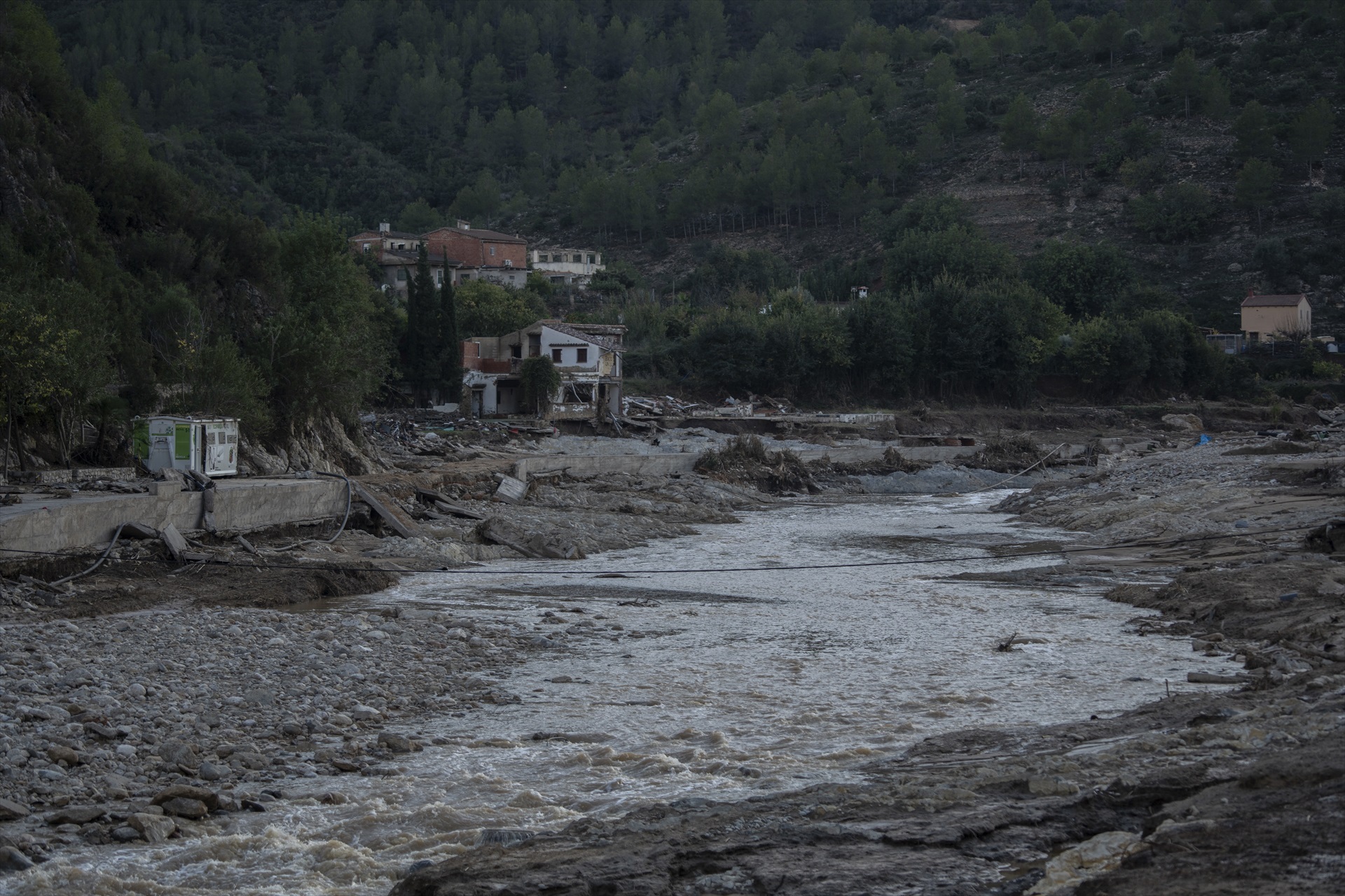 El Consell valida la emergencia para reparar la presa de Buseo y destina 54 millones a la red de saneamiento