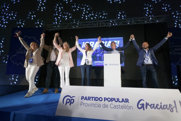 El PP celebra la victoria del 28M en Castelló (Fotos: Antonio Pradas)