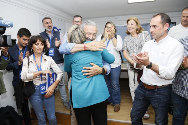 Alegría en el PP y Vox, desolación en el PSOE y frustración contenida en MC Cartagena (Fotos: LA ROCA)