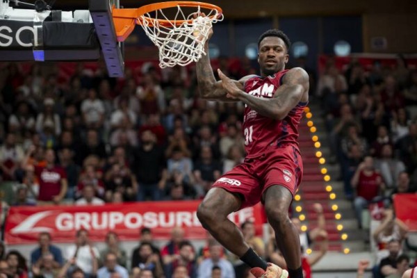 Ennis, del UCAM CB: 