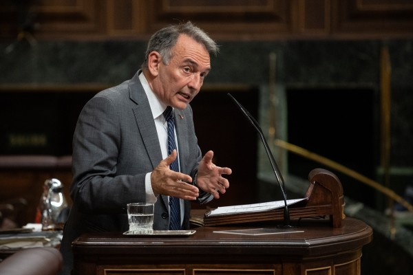Santiago sustituye a Errejón como representante de Sumar en la comisión de secretos del Congreso