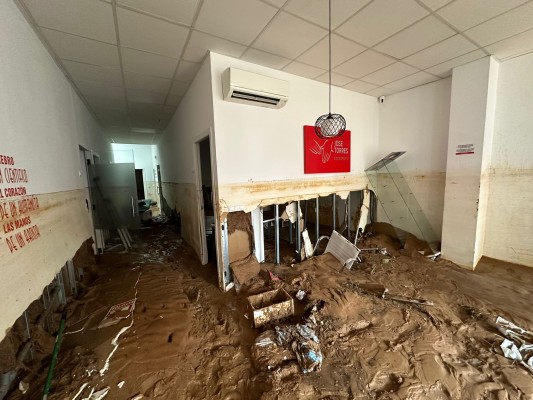 El local de Paiporta que quedó arrasado por la Dana un mes después de abrir