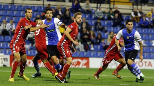 El Hércules se impone al Olímpic de Xàtiva y se asienta en la zona de promoción