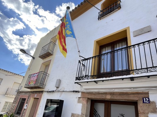 Les Useres lanza una nueva edición de la campaña de dinamización comercial 'Compra al Poble'