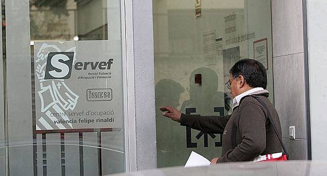 El paro en la Comunitat baja un 1,63% en marzo, segundo mayor descenso de España