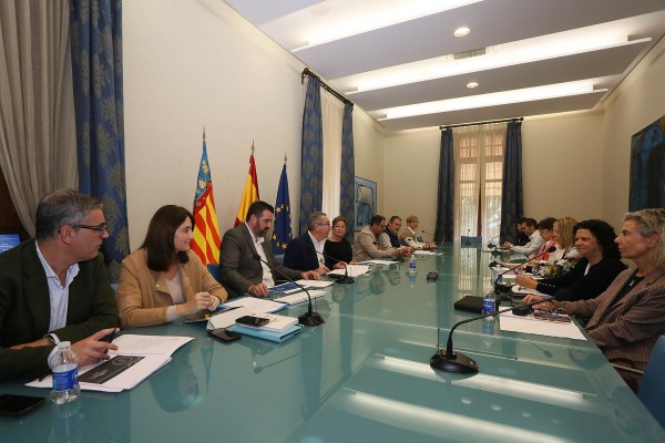 La Costa Blanca reforzará en 2025 la conectividad, la sostenibilidad y la digitalización 