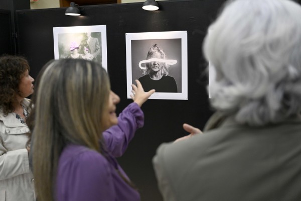  La imagen 'Luz cegadora', de Javier Arcenillas, gana el Concurso Fotográfico sobre Violencia de Género de la UMU