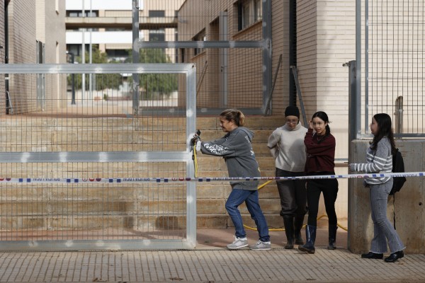 Más de 4.100 alumnos de los municipios afectados por el temporal retoman las clases este lunes