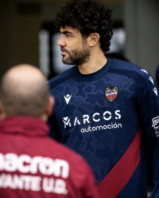 Iborra, lesionado desde el 13 de octubre, empieza a entrenar con el grupo

