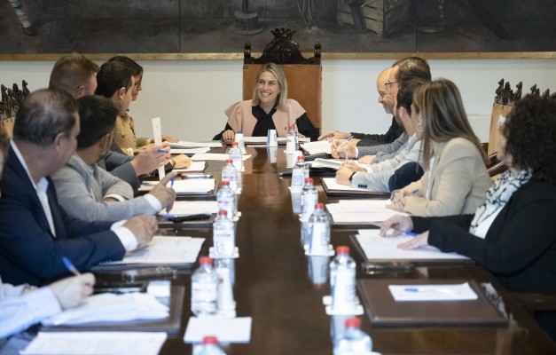 La Diputación concede ayudas a 14 localidades para demoler edificios municipales deteriorados