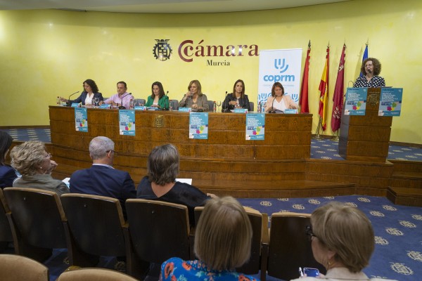 Los candidatos al 28M ponen sobre la mesa su programa en salud mental (Fotos: OMEGA)