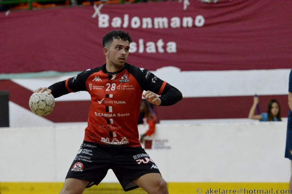 Balonmano Mislata se recupera y gana en casa ante Pozuelo de Calatrava 