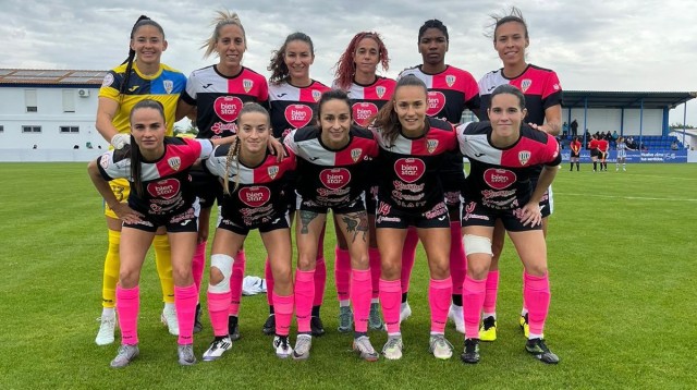 El Alhama vence por 0-3 en Huelva al colista y se acerca al Alavés en la Primera RFEF femenina 