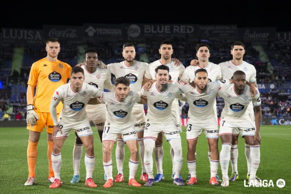 Cenk reaparece como titular en la derrota del Valladolid