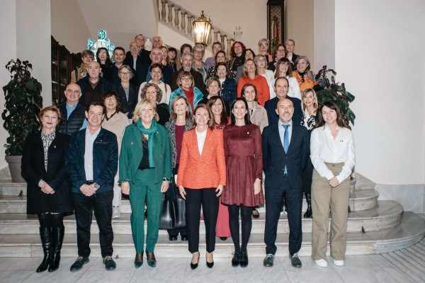 Castelló homenajea a 40 profesores jubilados por su labor docente en Infantil, Primaria y Secundaria