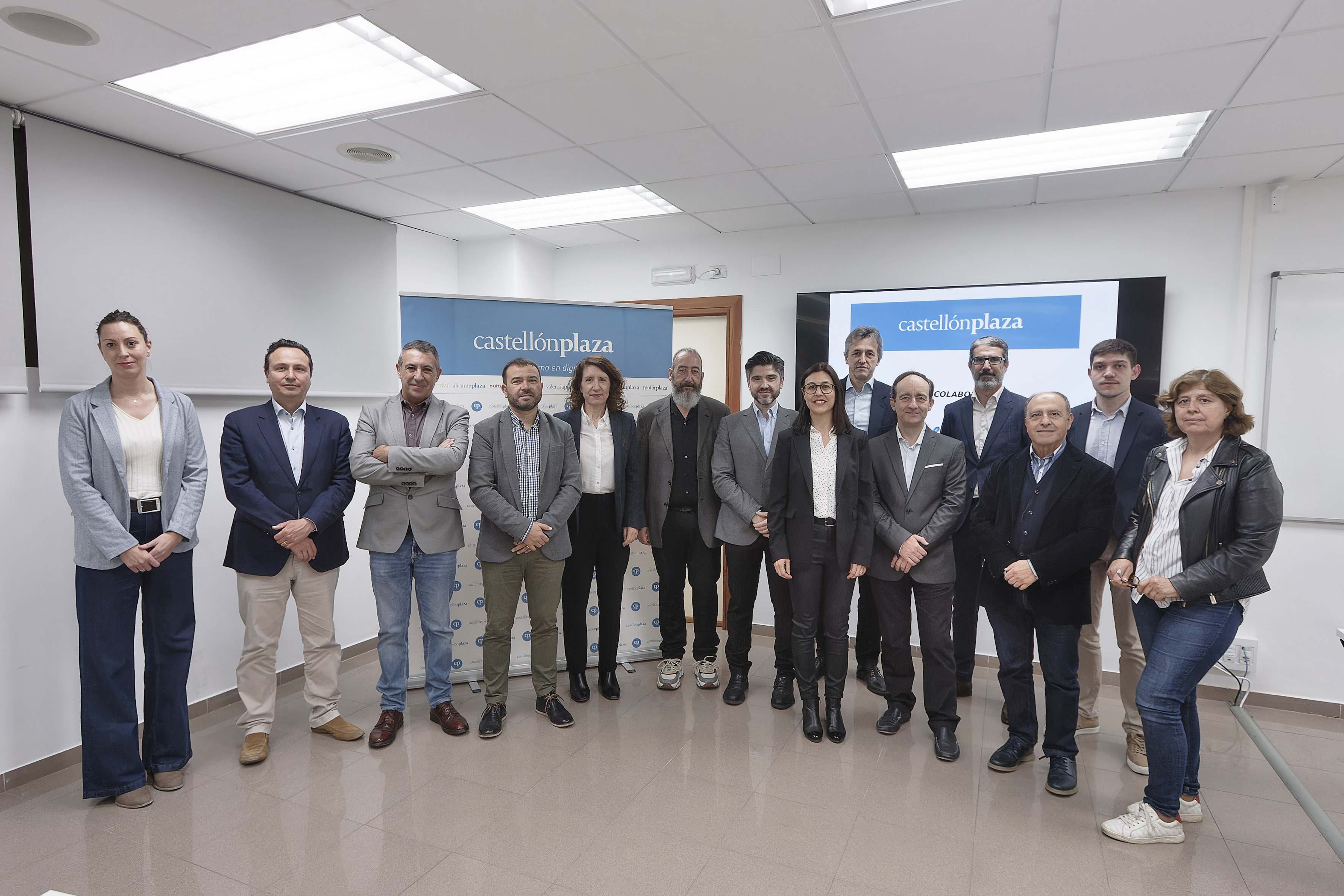 Desayuno CP sobre el impacto de las energías renovables en el interior (Fotos: Antonio Pradas)