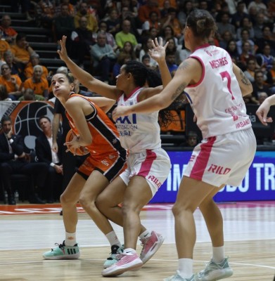 Valencia Basket logra su séptima victoria seguida en LF Endesa