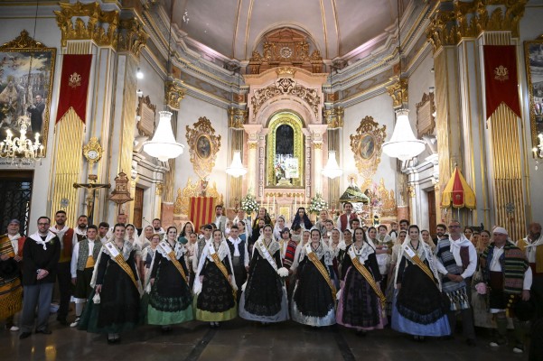 Multitudinaria y emotiva Ofrenda a la Mare de Déu del Lledó (Fotos: Antonio Pradas/Carlos Pascual)