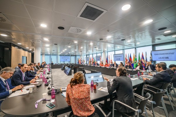 LaLiga lidera una reunión con comunidades autónomas para debatir propuestas contra el odio 