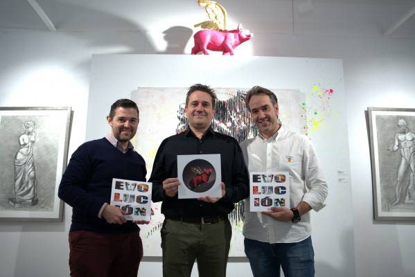 Juan Poré clausura su exposición en el CMC La Mercé de Burriana con la presentación del catálogo