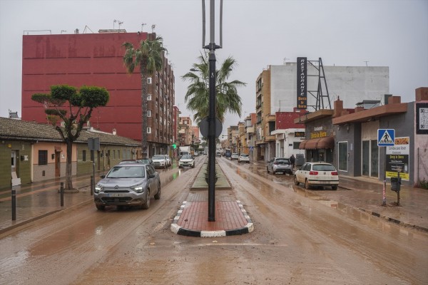 La Generalitat inicia los trabajos previos para reparar vías en Montserrat y puentes en Beniparell