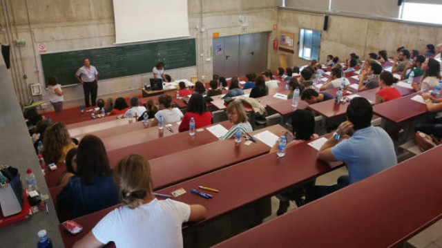 Educación publica la convocatoria de 1.495 plazas en las oposiciones de 2025 para Secundaria, FP y otros cuerpos

