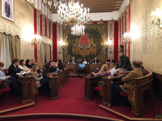 Alicante valida la ayuda de 1,5 millones por la dana en bloque, con bronca por la gestión de Mazón 