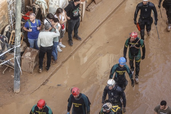 Hallan a una nueva víctima mortal de la Dana en la pedanía de La Torre, al sur de València