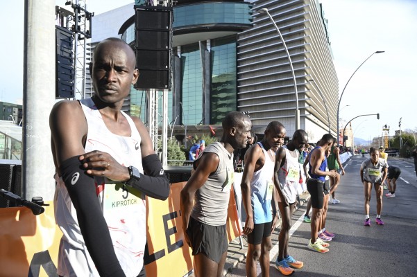 Las mejores imágenes del Maratón bp y de la 10K Facsa Castelló 2023 (Fotos: Carlos Pascual)
