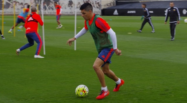 Enzo Pérez vuelve al grupo