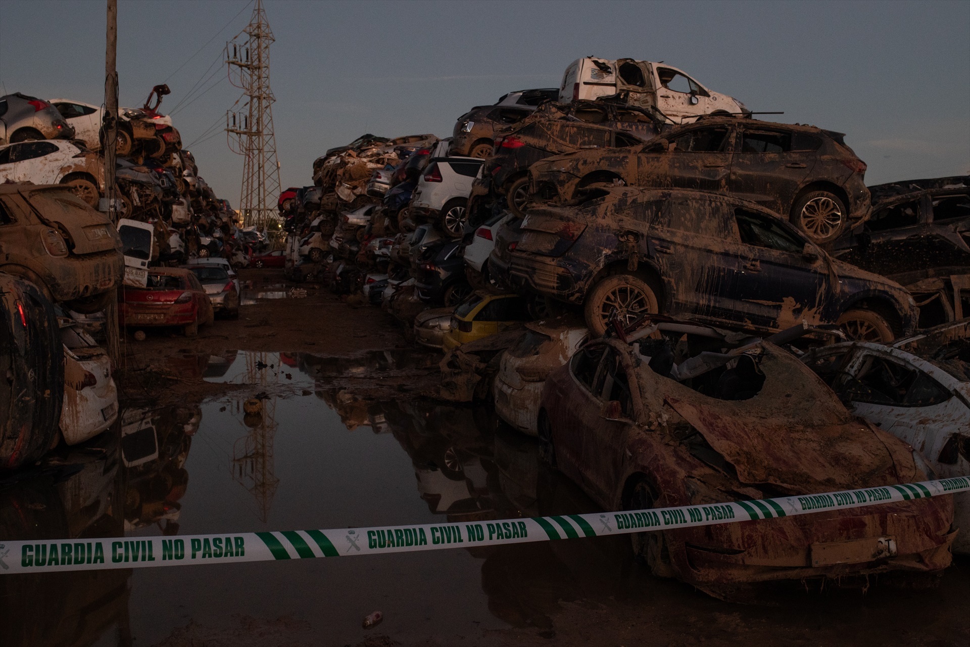 Hereu anuncia nuevas ayudas para vehículos afectados por la Dana y para inversiones de capital 