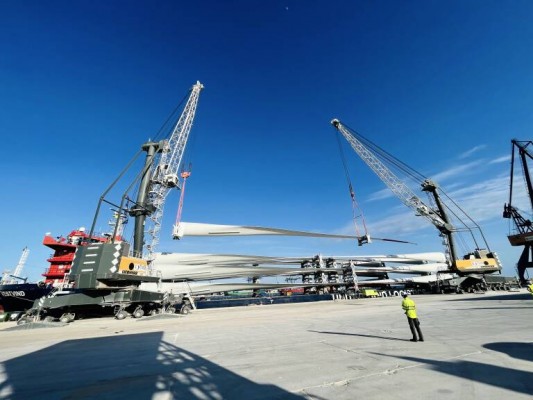 PortCastelló refuerza su negocio eólico: Integral Shipping pide otra ampliación de 5.000 m2
