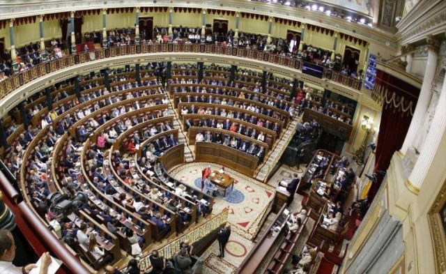 Respaldo del Congreso al primer decreto de ayudas a los afectados por la Dana sin el apoyo de Vox