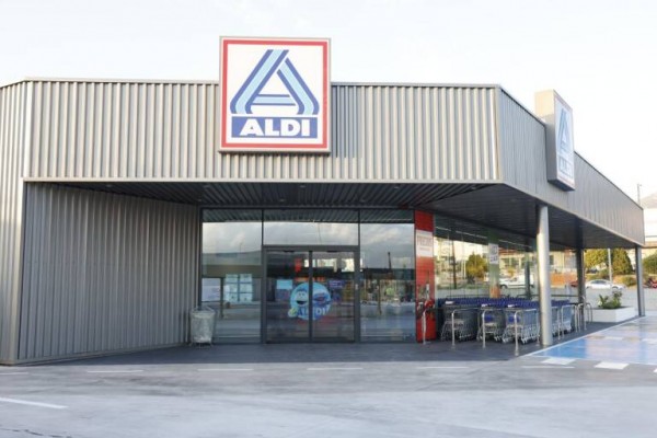 Estreno de supermercados en el Rincón de Loix de Benidorm: Lidl y Aldi llegan por primera vez 