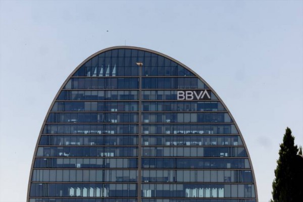 BBVA presenta a la CNMC medidas para garantizar el crédito a pymes si compra el Sabadell
