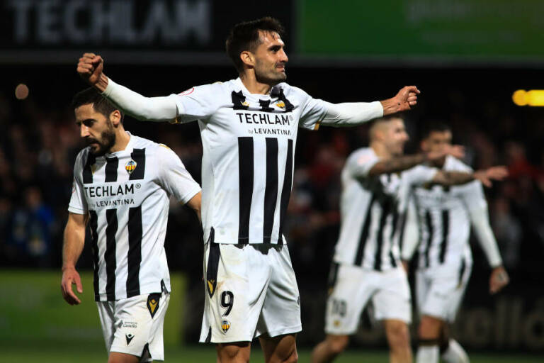 La AFE elige a Jesús de Miguel como mejor jugador del grupo II de Primera RFEF de la 2023/24
