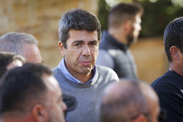 Mazón, ¿aún no te has ido?
