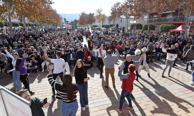Patiño celebra una multitudinaria fiesta de las pelotas (Fotos: OMEGA)