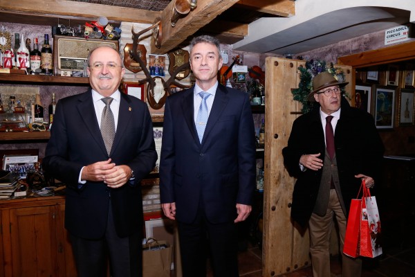 El brindis de fin de año de Martínez Pagán reúne en Cartagena a centenares de invitados de toda la sociedad regional (Fotos: LA ROCA)