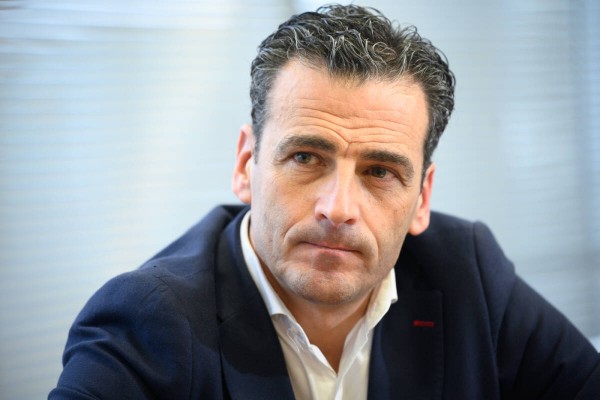 Alfred Costa renuncia a la dirección de À Punt