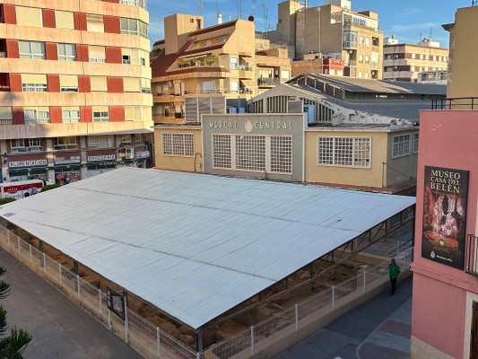 La rehabilitación del Mercado Central de Elche atrae a once empresas