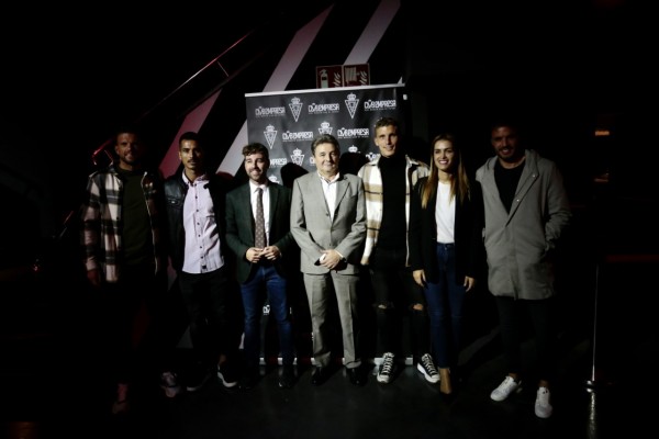 El Club Empresa del Real Murcia inicia el curso con una fiesta en la sala Mamba (Fotos: OMEGA)