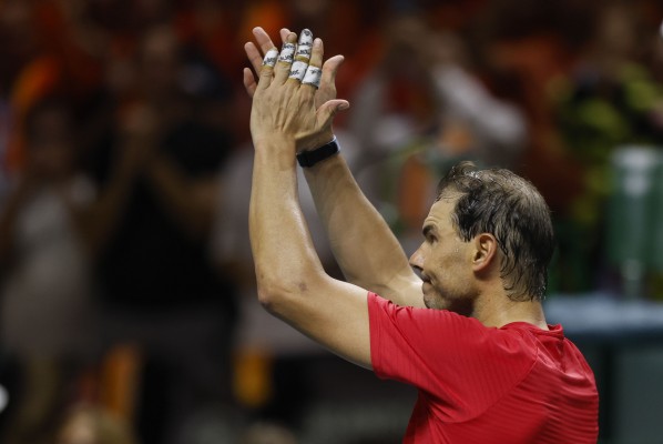 España se rinde al 'eterno' Nadal