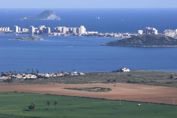 El cinturón verde del Mar Menor tiene el visto bueno en dos de las tres infraestructuras previstas