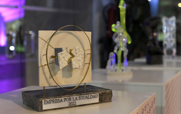 La OMEP celebra su gran noche ante centenares de asistentes con los premios a las empresarias más destacadas (Fotos: OMEGA)